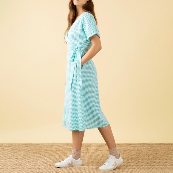 Mint green gingham wrap dress - Picture 2 of 7